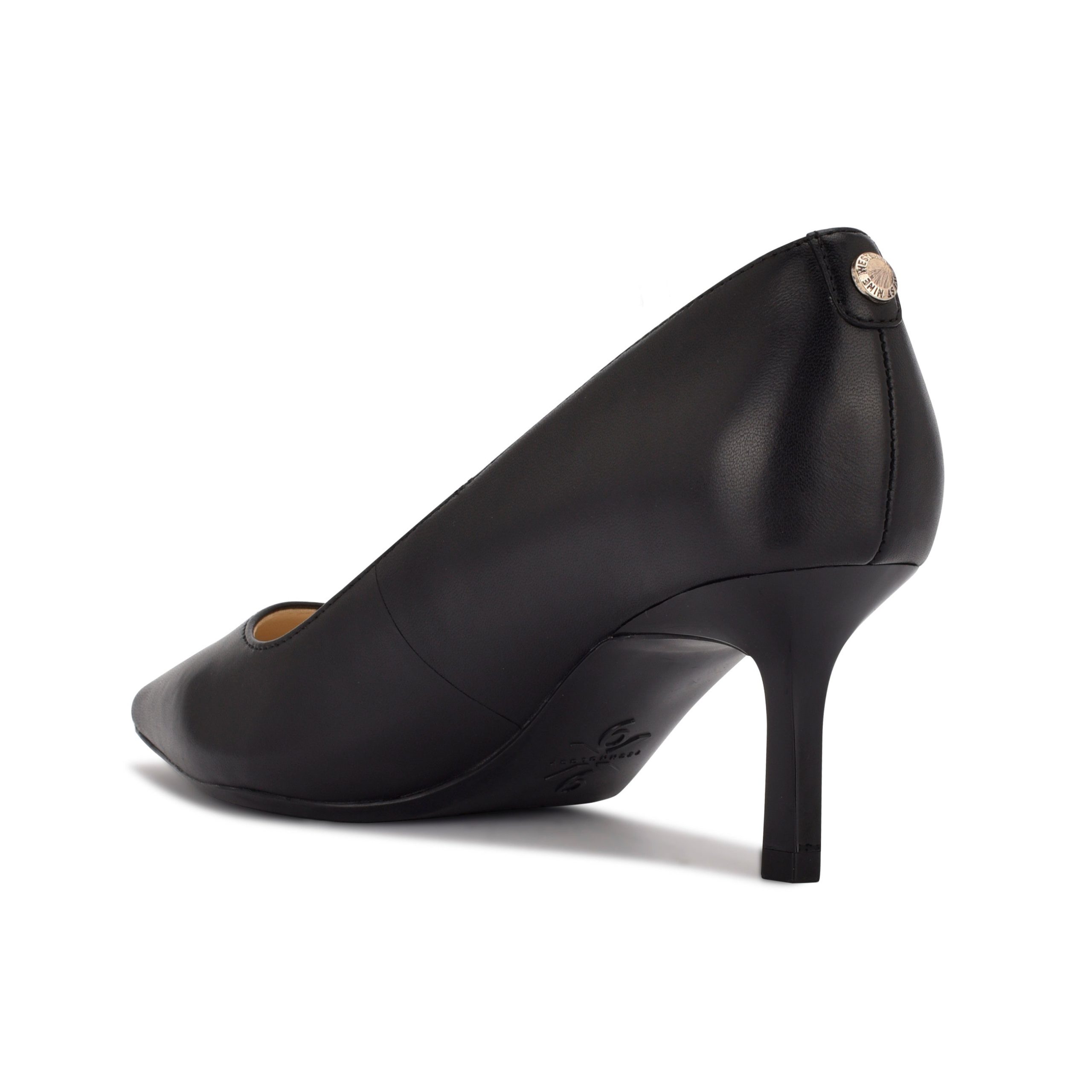 Kuna Leather 9x9 Pointy Toe Pumps - Image 3